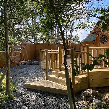 Craigshannoch Luxury 1 Bed Woodland Lodge Hot Tub Kintore 외부 사진